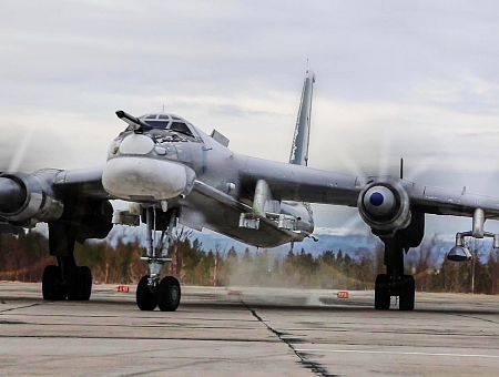 «Готовы не бомбить урны»: Кремль связал удары и украинские выборы президента