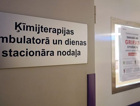 «Каждый месяц я должна платить 8000 евро»: мать двоих детей борется за жизнь