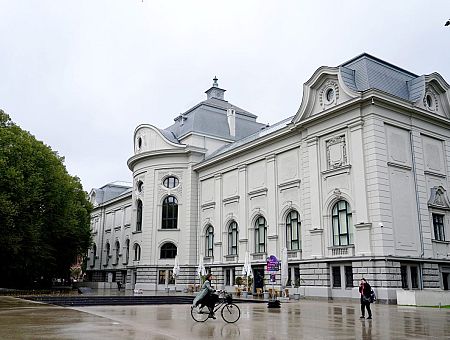 Музеи поднимают цены на билеты. Почти на четверть