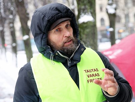 Тогда богатую Латвию не взяли, а теперь разрушенную вдруг захотели? Кадишс разнёс миф „русские идут!“