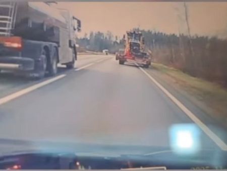 Шел прямо в лоб! Обгон на трассе А3 чуть не закончился катастрофой Шел прямо в лоб! Обгон на трассе А3 чуть не закончился катастрофой