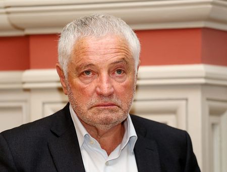 Цеховала будут судить, Зайцеву объявили в розыск: подробности дела «Дома Москвы» Цеховала будут судить, Зайцеву объявили в розыск: подробности дела «Дома Москвы»