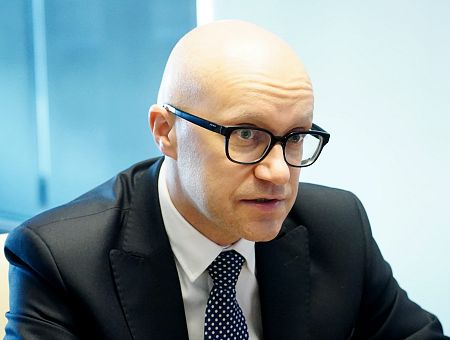 Меньше учреждений и расходов: госконтролер Корчагин требует честной ревизии