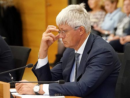 Министр отстранил от должности мэра Резекне Барташевича: не получившего допуск к гостайне