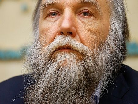 Срочно креститься и готовиться к смерти! Дугин зовёт «всех русских» в вечность Срочно креститься и готовиться к смерти! Дугин зовёт «всех русских» в вечность