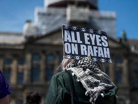 К студенткам подселили «беженцев», те стали их насиловать: будни «культурного обмена» в Амстердаме