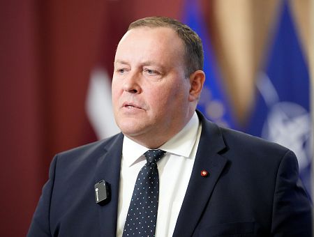 Козловскис призвал укреплять связи с Пакистаном из-за роста нелегальной миграции