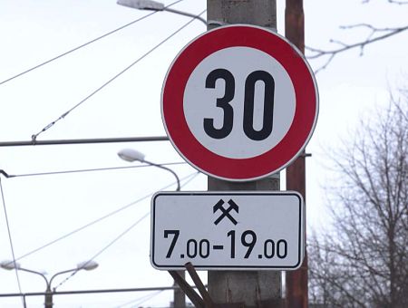 «В субботу этот знак соблюдать не нужно!» Полиция сурово наказала водителя