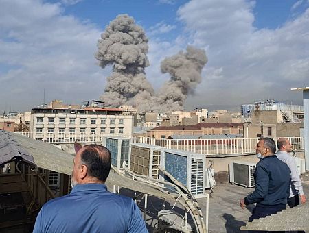 Основная цель — поразить «как можно больше лидеров Ирана»: иранцы отвечают ударами по Израилю и Катару