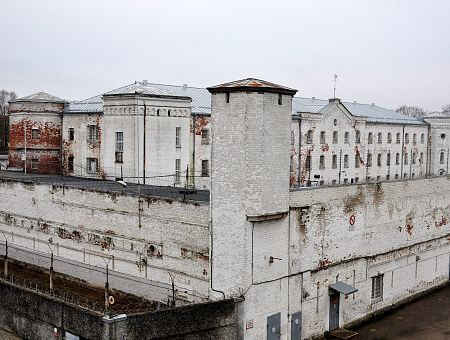 Пожар в Даугавгривской тюрьме: был объявлен режим чрезвычайной ситуации