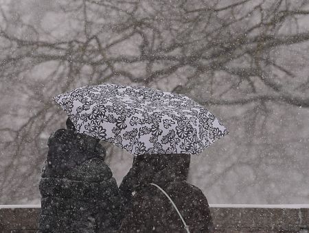 В пятницу по всей стране объявлено оранжевое предупреждение