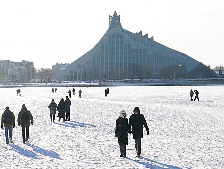 Tuvākajās naktīs atgriezīsies lielāks sals