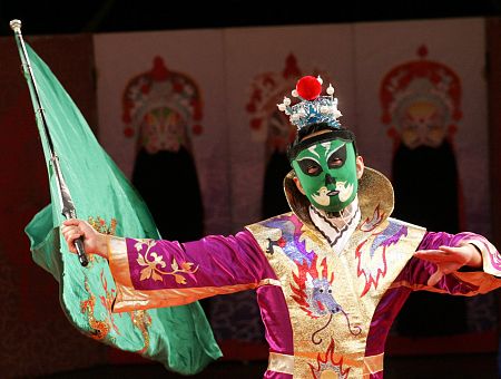 Китай под видом культуры может собирать чувствительную информацию: некоторые депутаты не вняли предупреждениям СГБ