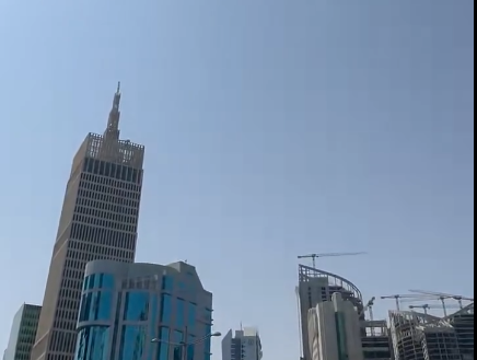 «Над нами летят военные самолёты»: житель Латвии — о том, что происходит в Катаре (ВИДЕО)