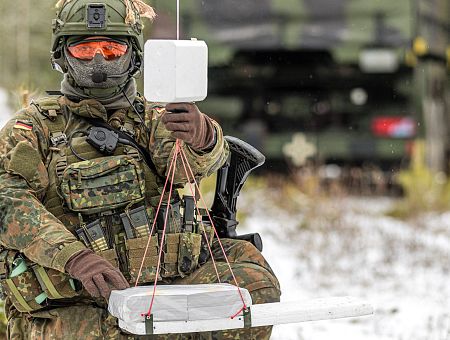 Взвод украинских операторов дронов быстро победил два батальона НАТО: эксперт о незнании альянсом реалий войны