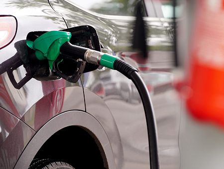 Почему взлетели цены на топливо? Правительство в шоке
