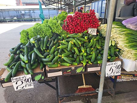 Требуют хорошо знать русский, а не латышский: нацактивисты в шоке от объявления о работе на рынке