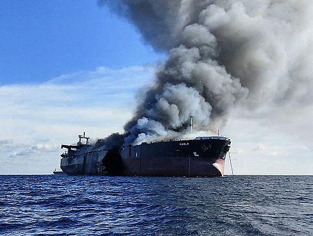 Нефть взлетела в цене после угроз Ирана «уничтожить» мировую экономику