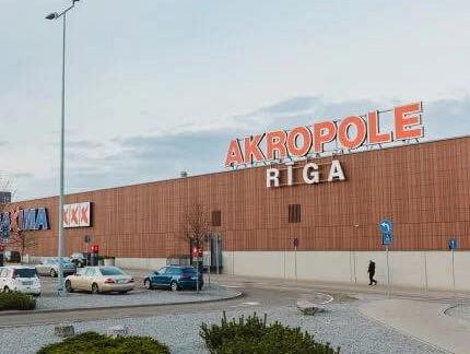 В Риге у Акрополиса напали на подростка: мама ищет свидетелей