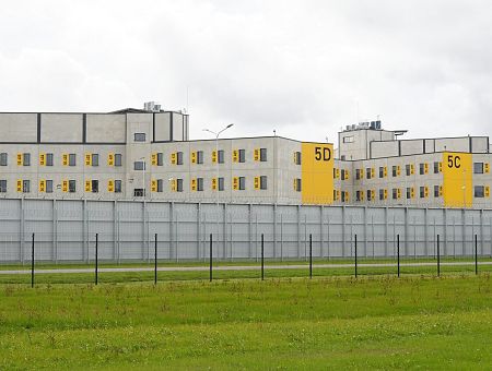 Каждый заслуживает шанса. И он — в новой Лиепайской тюрьме!