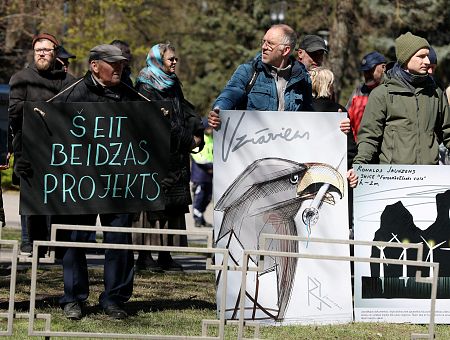 Латвия стала игнорировать своих граждан: депутат о строительстве ветропарков