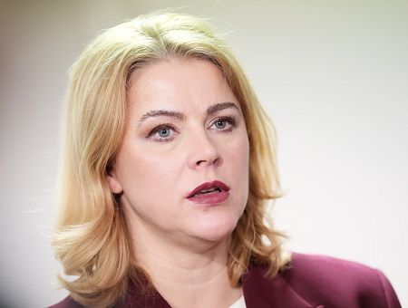 Силиня «насидела» в ВИП-залах 35,5 тысяч евро: хотя смелый чиновник пытался ей это запретить