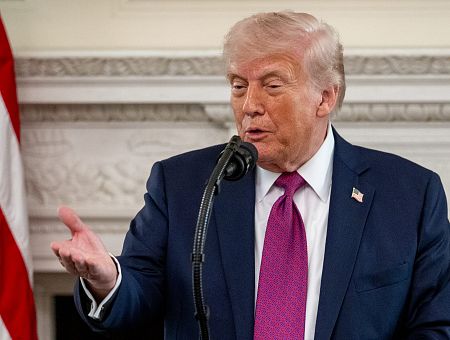 Трамп после звонка Путину заявил, что Украина потерпела поражение, а её ВВС уничтожены