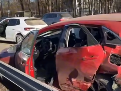 В Риге на Бривибас столкнулись 4 автомобиля: движение в направлении Сигулды ограничено