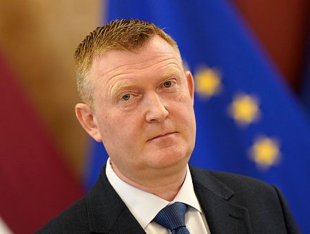 Мелнис: ведется работа, чтобы сбивать дроны максимально эффективно и дешево