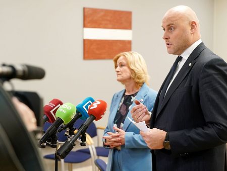 Линии слишком красные: Нацблок не хочет «Прогрессиных» в коалиции Кулбергса