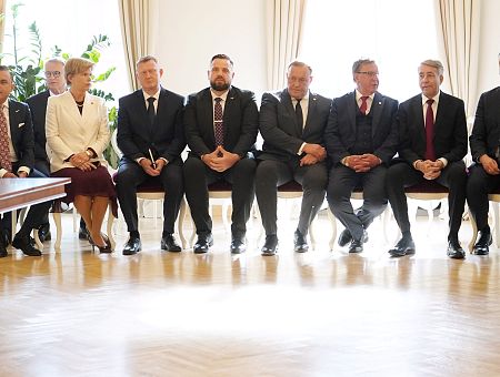 Будут собираться и три раза в неделю! На правительстве висит 785 нерешенных задач