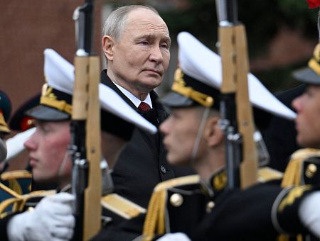 Перемирие на 9 мая: парад в Москве; Фицо в Кремле; удары по Украине, но меньшего масштаба