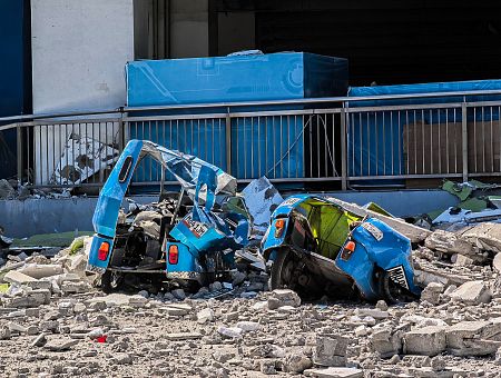 Землетрясение магнитудой 7,8 произошло на Филиппинах, есть жертвы. ВИДЕО