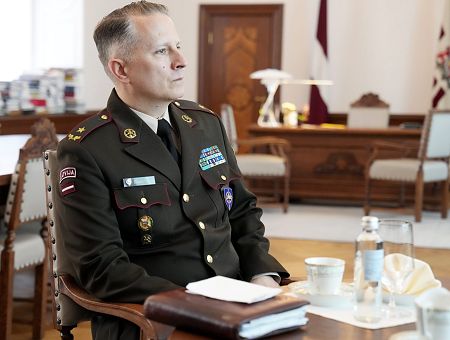 Технологии и культура боеготовности: Латвия готовит армию нового образца