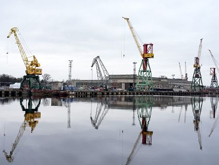 Голова разболелась даже через экран: жители Вецмилгрависа устали от ночного шума