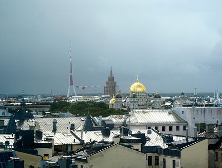 Жёлтое предупреждение: на Латвию движется грозовой фронт