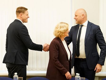 «Домбрава позорит латышей! А Кулбергсу это нормально?» Точс шокирован высказываниями нового министра «Домбрава позорит латышей! А Кулбергсу это нормально?» Точс шокирован высказываниями нового министра