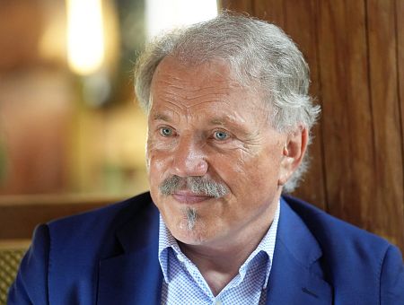 Если б не курьеры по доставке еды, многие компании у нас бы не выжили: Кирсонс