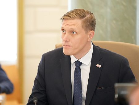 Топит за госязык, а сам его не знает? В публикации Домбравы нашли ошибки