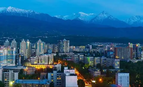 Город, где есть всё: горы, искусство и атмосфера большого города