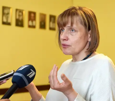 Высказывание Айзсилниеце снова повергло в шок медиков: Фурманис — «откуда она берет информацию?»