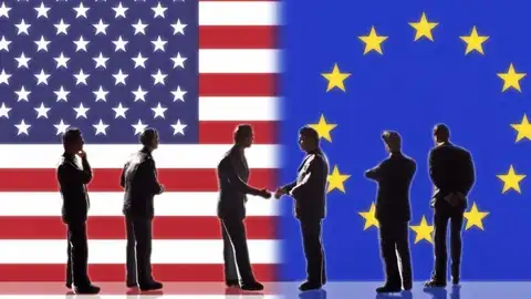 Эксперт: Латвию устраивает, что и США, и Европа по многим вопросам вновь смотрят в одном направлении