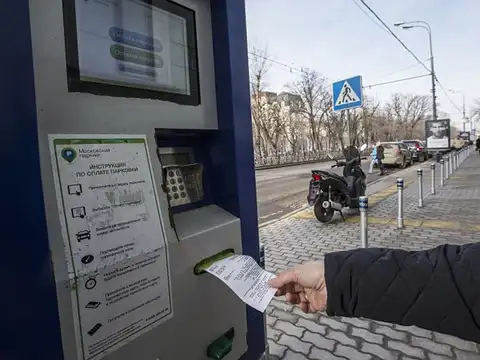 Vāc parakstus par obligātu brīdinājumu nosūtīšanu pirms stāvvietas soda piemērošanas