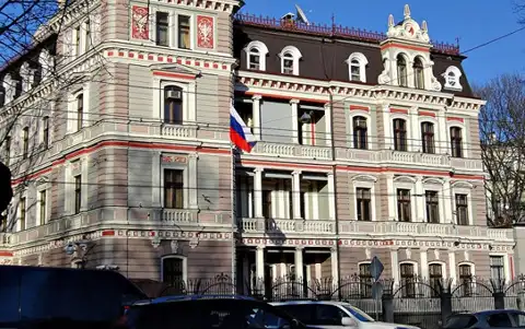 Посольство России в Латвии сообщило о хакерской атаке на его почтовую систему