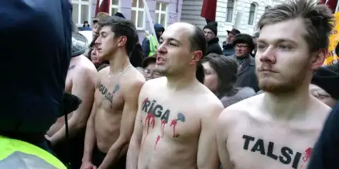 Депутат: националы, зациклившись на «Согласии» и своей обиде, доводят собственную нацию