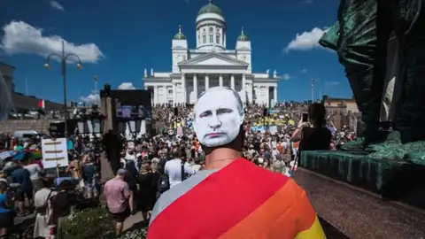 «Россию тоже надо понять»: с чем связана третья волна «путинферштеерства» в Германии