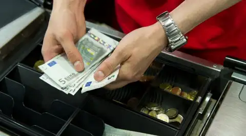 Цены падают? Как «продуктовое» снижение НДС отразилось на кошельках латвийцев