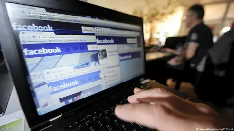 Не ждите ответа от своих френдов: в России блокируется Facebook и Twitter