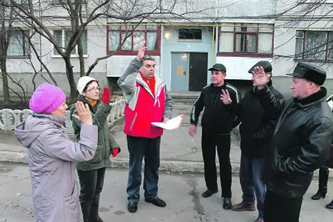 Важнее крыша или подъезд: как жителям договориться о ремонтных работах?