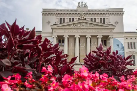 Spožas zvaigznes, jauniestudējumi uz zelta klasika Rīgas Operas festivālā